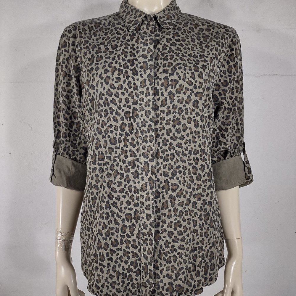 NWT Kut From the Kloth green animal print sleeve button front shirt Medium